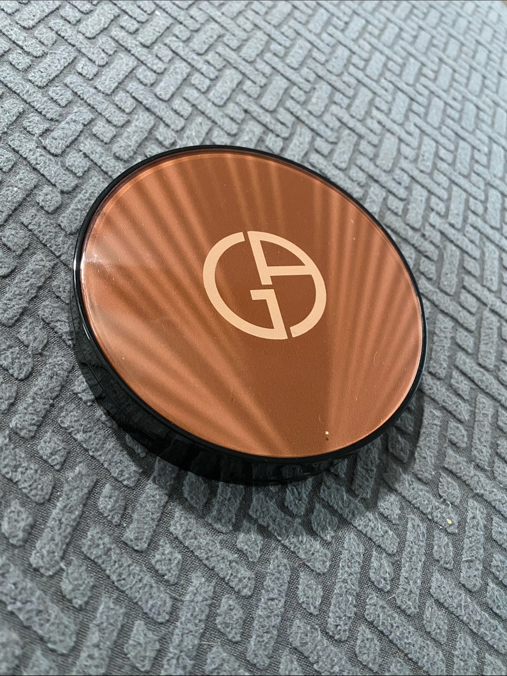 NEW Armani luminous silk bronzing powder